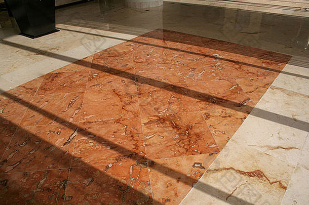 橙色大理石地板