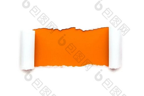 洞白色纸撕裂边缘孤立的白色背景明亮的橙色颜色纸背景内部
