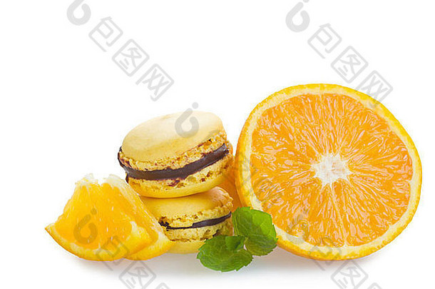新鲜的蛋白杏仁饼橙色