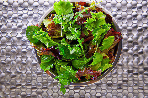 绿色沙拉地中海绿色红色的莱图切菠菜现代不锈钢钢表格