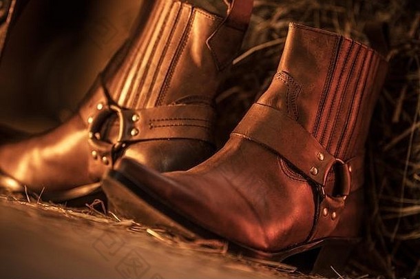 西方皮革牛仔靴子精品特写镜头照片