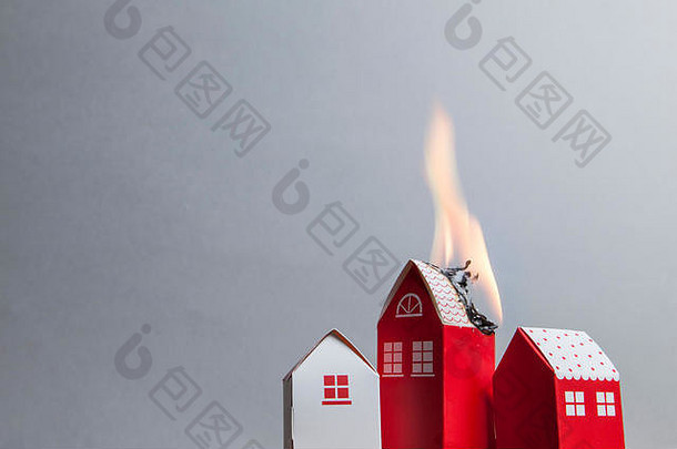 房子火概念玩具房子火焰