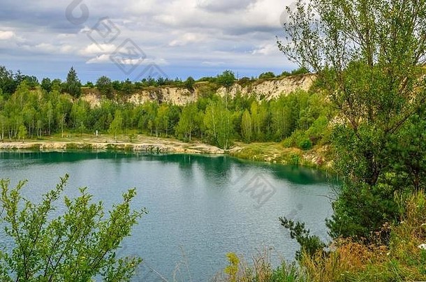 美丽的采石场水水储层特热比尼亚波兰