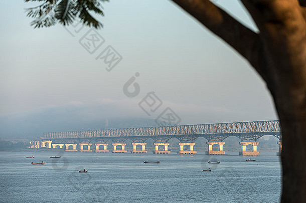 桥怒江河缅甸
