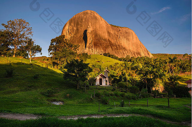 传统的教堂轮渡拉加托风景优美的路佩德拉蓝色蓝色的岩石获奖圣人状态巴西