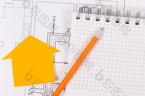 记事本铅笔写作笔记首页形状住房计划销售购买房子平概念