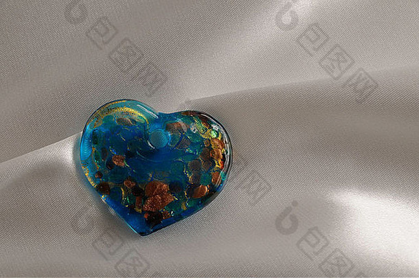 穆拉诺玻璃的心脏，珠宝。