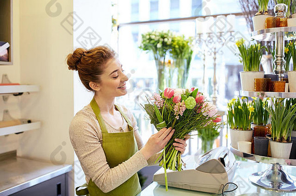 微笑花店女人使群花商店