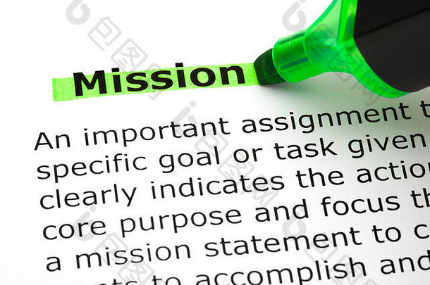 用绿色记号笔突出显示单词Mission的字典定义。