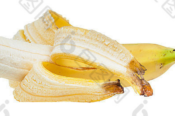 躺在白色背景上的剥皮黄色香蕉