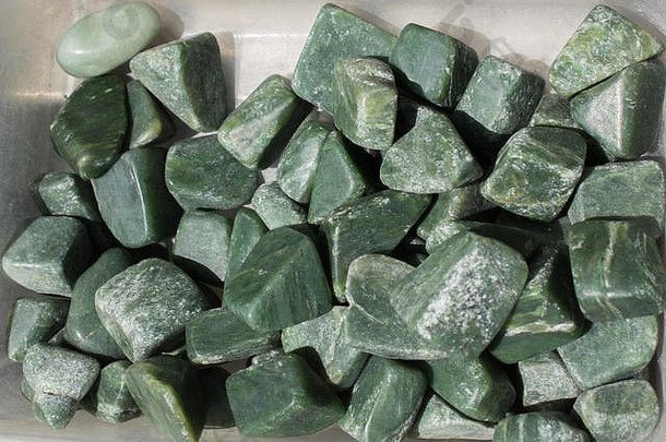 玉宝石石头自然矿物岩石标本