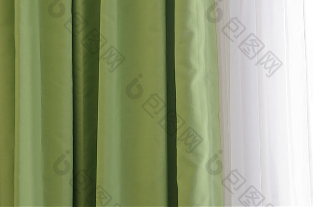 绿色窗帘太阳光窗户