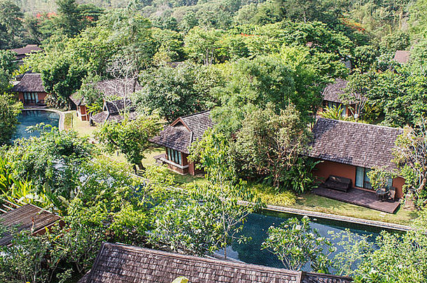 泰国酒店花园的住宅。