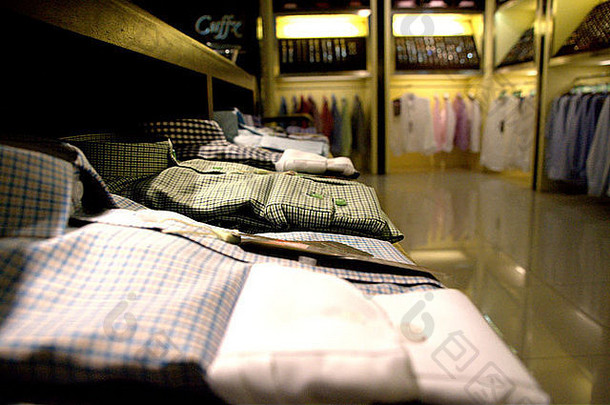 吉隆坡KLCC男装精品店展出男式衬衫