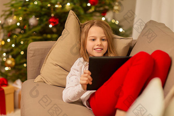 微笑女孩平板电脑圣诞节首页