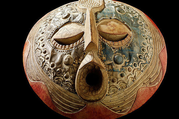 非洲民族传统面具。艺术和工艺。