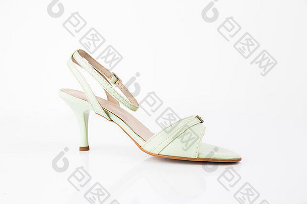 女绿色皮革优雅的凉鞋白色背景孤立的产品舒适的鞋子