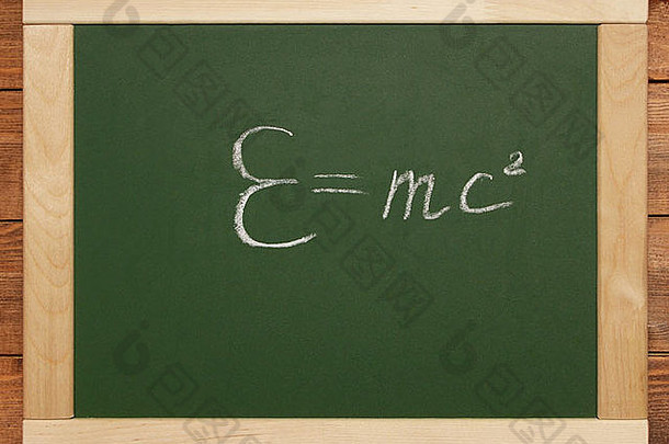 黑板上的方程式