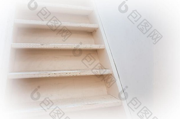 基本白色木楼梯白色墙现代设计改造特写镜头