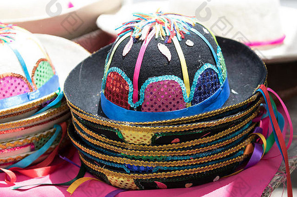 厄瓜多尔奥塔瓦罗市场的传统帽子特写