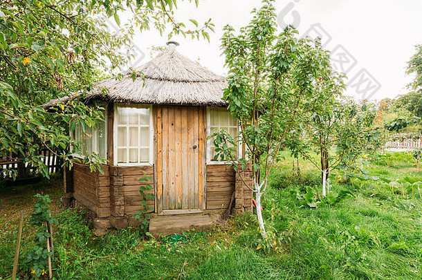 小白俄罗斯俄罗斯木客人房子村农村白俄罗斯俄罗斯国家夏天季节