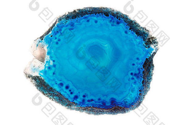 背景抽象，圆形蓝色玛瑙圆形薄片矿物，分离于白色