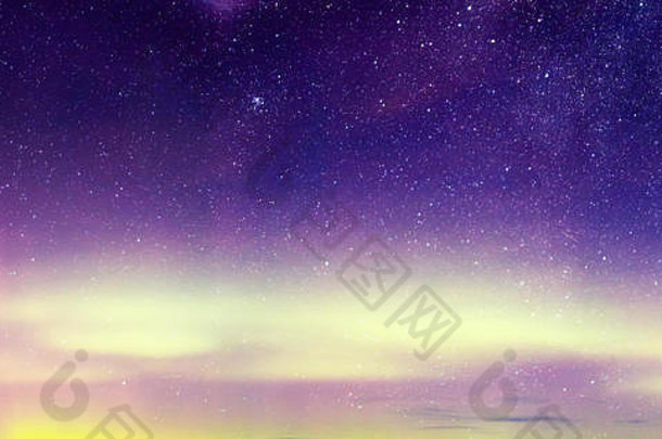 极光北欧化工极光南极光北部灯晚上天空色彩斑斓的极地灯明亮的充满活力的颜色空间背景美丽的自然