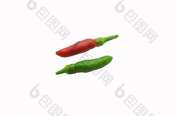 泰国辣椒，红色和绿色，白色背景上分离