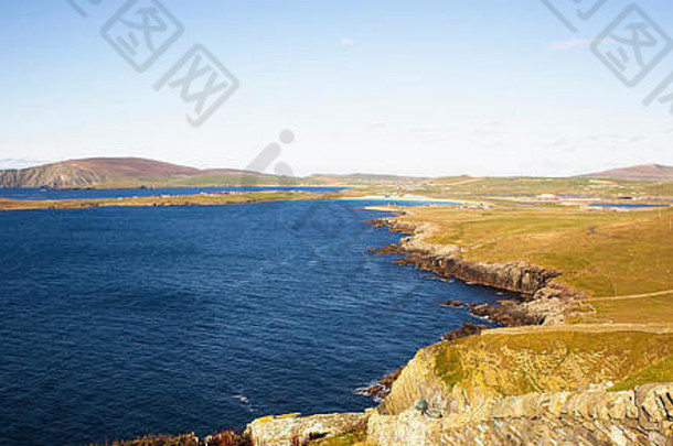 视图断断续续的头托布萨姆堡头美丽的早....设得兰群岛苏格兰