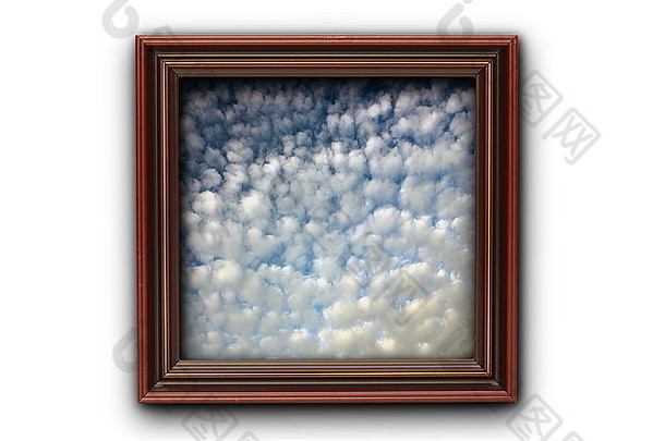 白色背景木质相框上美丽天空的图像：我在相框内使用的图像也是我的一张照片，s