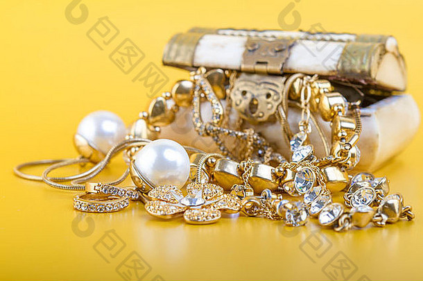 黄金珠宝概念概念比喻销售黄金珠宝现金