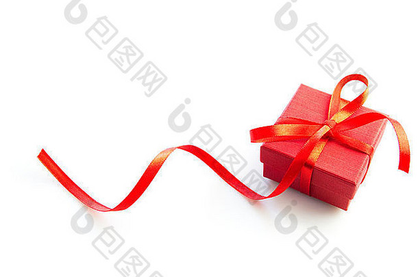 红色的礼物盒子孤立的白色背景复制空间
