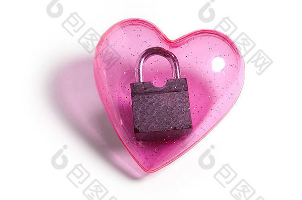 粉色心形锁，爱的概念