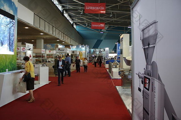 塞尔维亚诺维的农业和博览会。