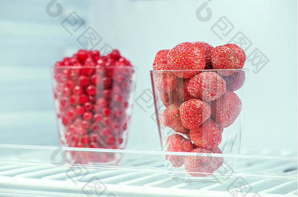 冷冻草莓和红醋栗