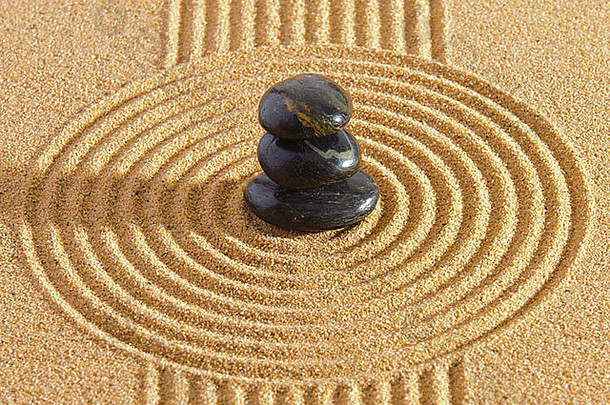 日本花园堆放石头沙子