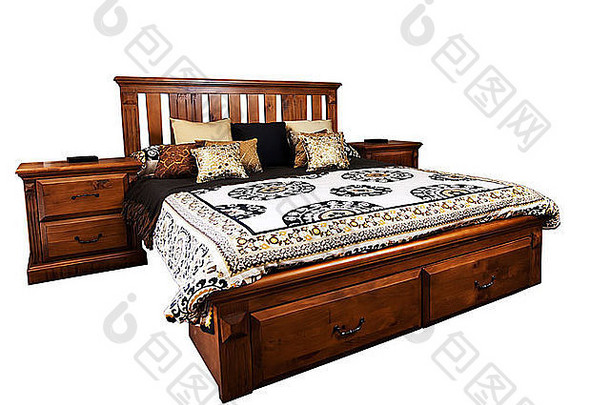 美丽的卧室设置woodern床上一边橱柜孤立的白色