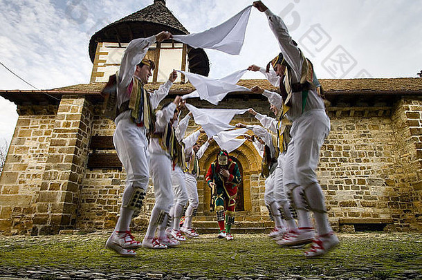 Dantzaris巴斯克民俗传统舞蹈Muskilda hermitage Narra西班牙