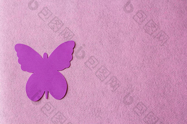 紫罗兰色的<strong>蝴蝶</strong>使软材料粉红色的破布背景