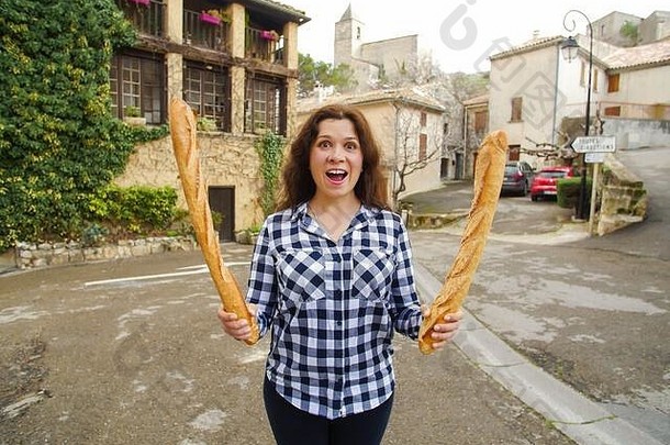 有趣的图片疯狂的女人吃美味的面包超重暴饮暴食饥饿概念