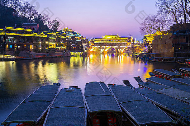hongqiao桥凤凰凤凰城古老的小镇日落duak湖南省中国