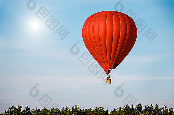 西格尔空气气球蓝色的天空