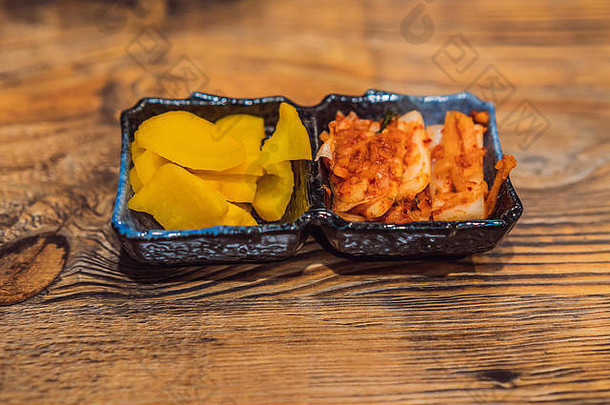 韩国传统发酵开胃菜辣泡菜