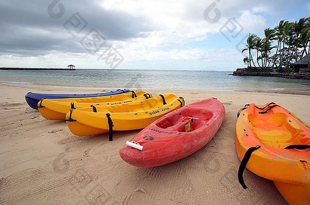色彩鲜艳的皮艇海滩斐济岛度假胜地水平BDB