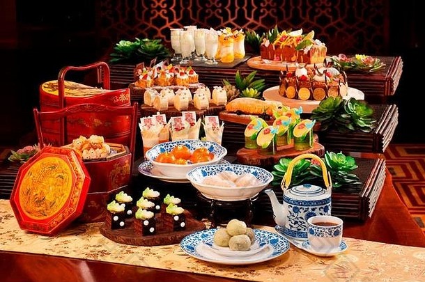 亚洲<strong>中秋节</strong>有很多蛋糕和茶