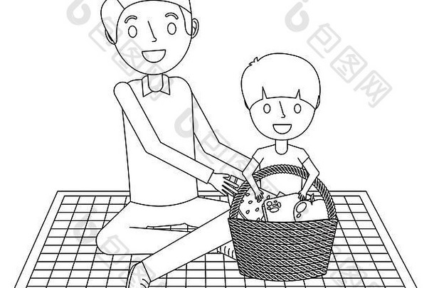 父亲和儿子坐在毯子上，手里拿着食物篮