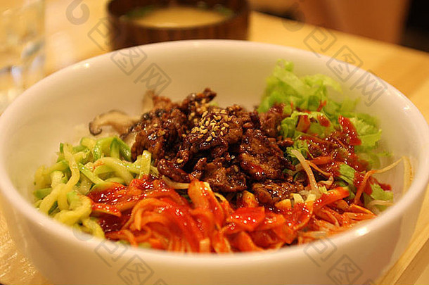 美味的中国人食物牛肉蔬菜前头芝麻一流的甜蜜的酸源