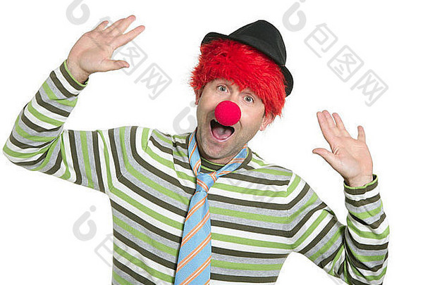 小丑红色头发的人假发快乐有趣的手势开放手