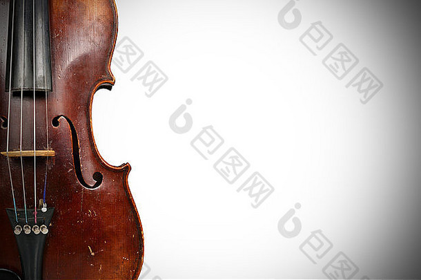 旧木小提琴与文本空间