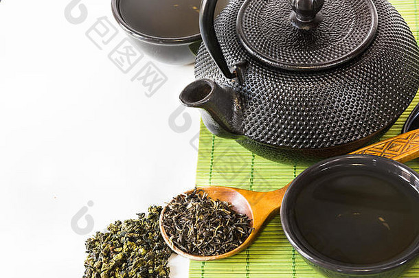 亚洲绿色茶集竹子席干绿色茶勺子复制空间亚洲茶概念